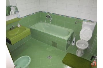 Mazedonien Privát Peshtani, Exterieur